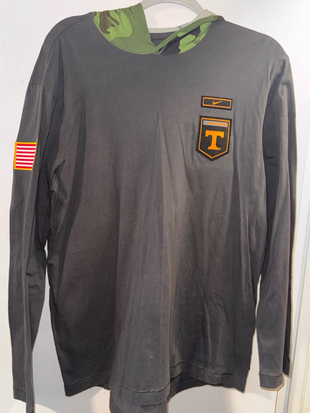 Men’s Tennessee Volunteers Nike Military Long Sleeve Hoodie T-Shirt - Anthracite